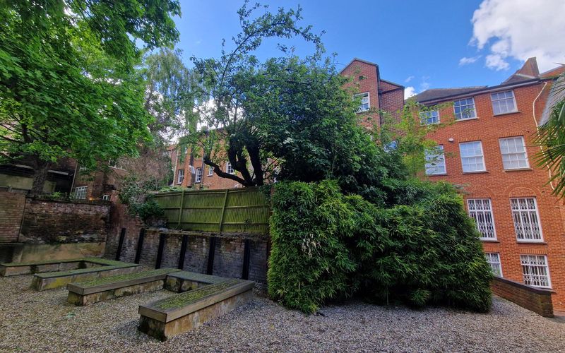 2/10 Bridge Street, Reading Image 3