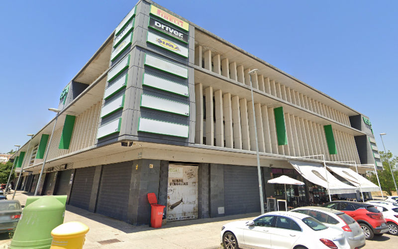 6 Calle Almutamid, Seville Image 5