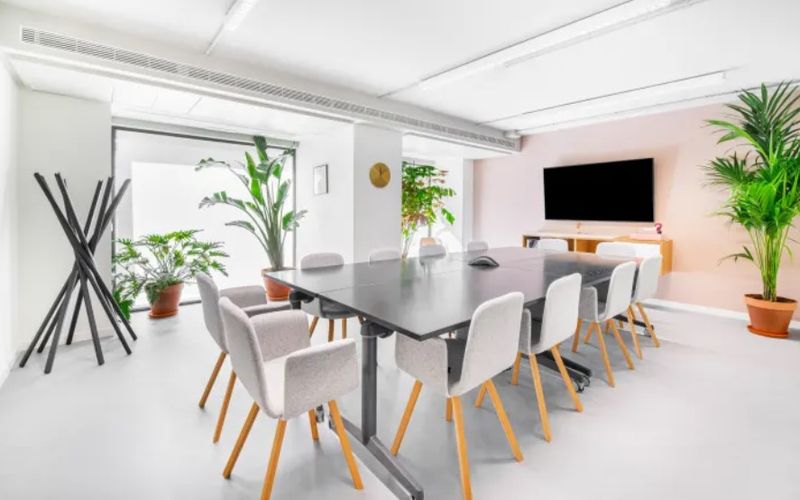 214 S 3rd St, Sterling Image 4