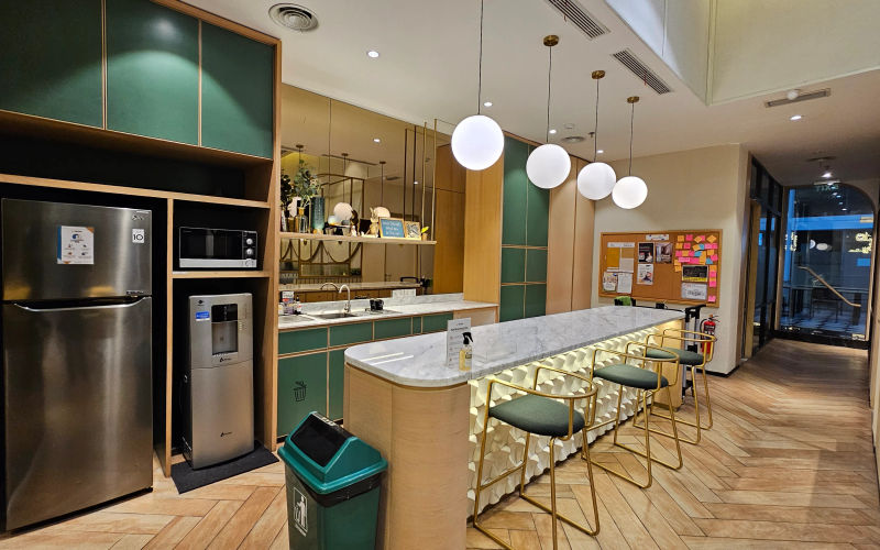 Puri Indah Cbd Jl Puri Indah Raya Kembangan Selatan, West Jakarta Image 3