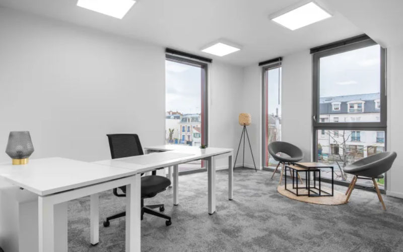 4470 W 78th Street Circle, Bloomington Image 3