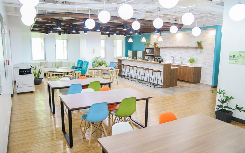 6781 Ayala Avenue, Makati Image 3