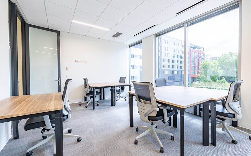 121 Perimeter Center W, Atlanta Image 1