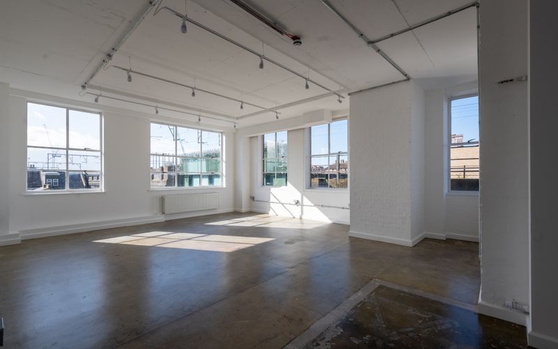 1 Westgate Street, London Image 6