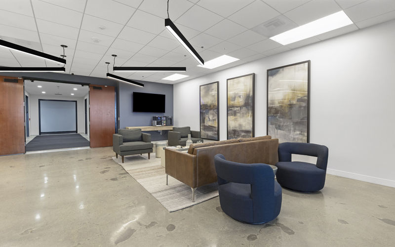 500 N State College, Orange Image 8