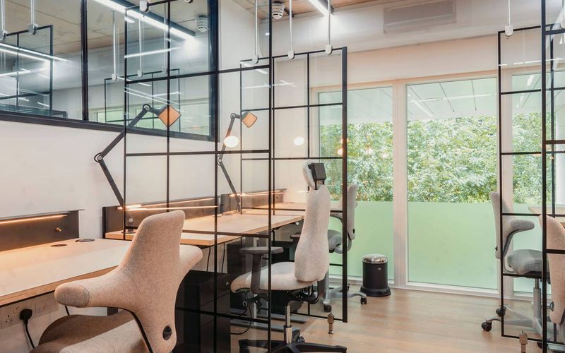 8 Hermitage St, London Image 3