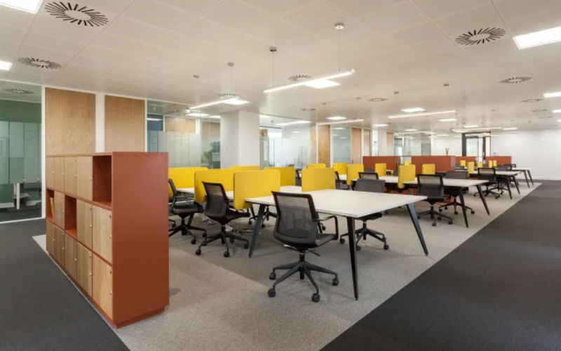 333 W Commercial St, East Rochester Image 2