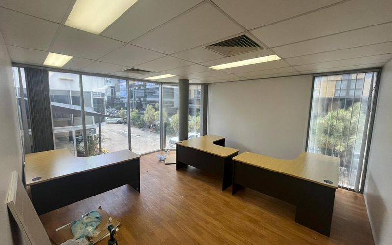 23 Stratton Street, Newstead Image 2