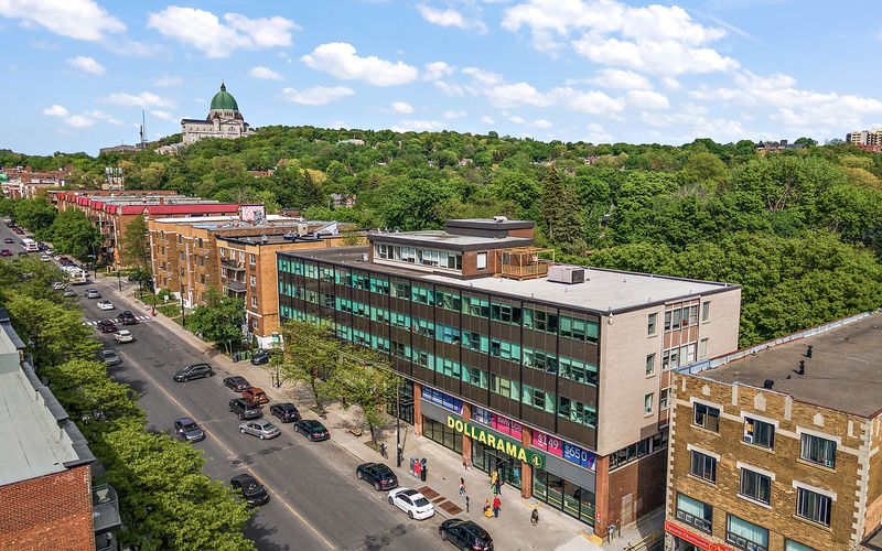 4950 Chemin Queen Mary, Montréal Image 4