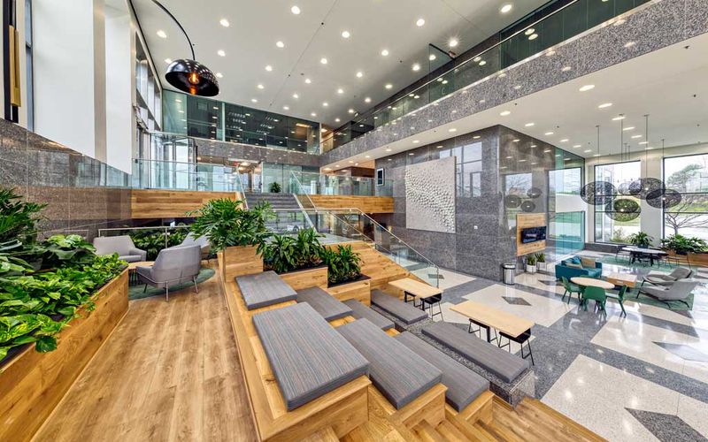 1901 N Roselle Road, Schaumburg Image 7