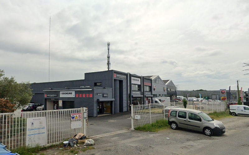 Rue James Joule Zac De La Brosse, Reze Image 6