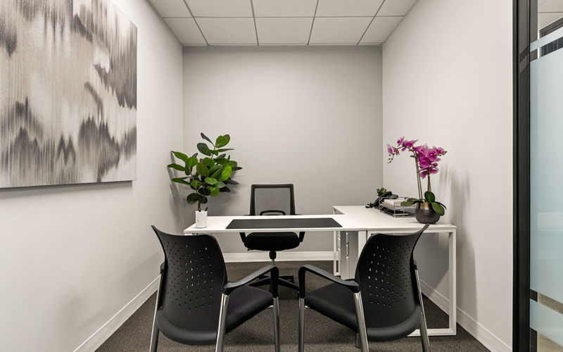 10940 Wilshire Blvd, Los Angeles Image 1