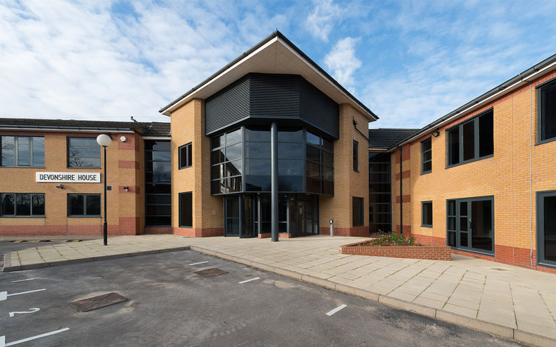 Aviary Court, Basingstoke Image 8