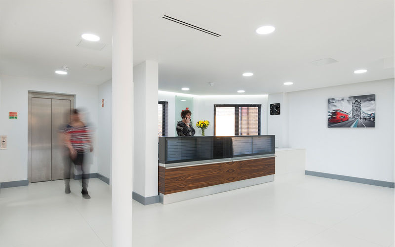 Aviary Court, Basingstoke Image 6