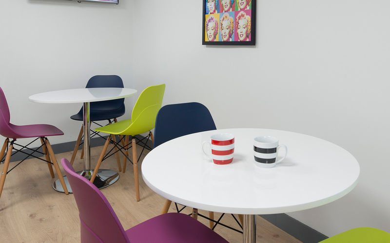 Aviary Court, Basingstoke Image 4