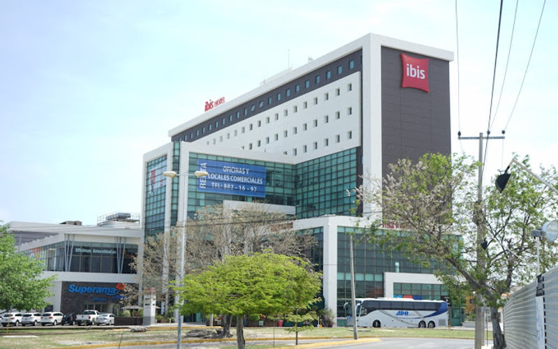 2 Av Acanceh Manzana, Cancún Image 6