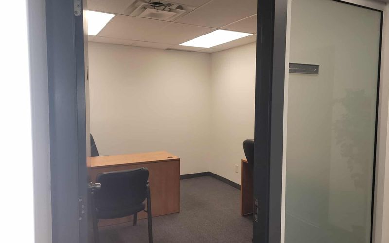 1715 Dickson Avenue, Kelowna Image 10