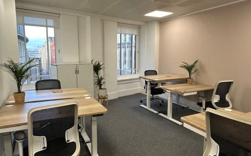 20 Little Britain, London Image 10