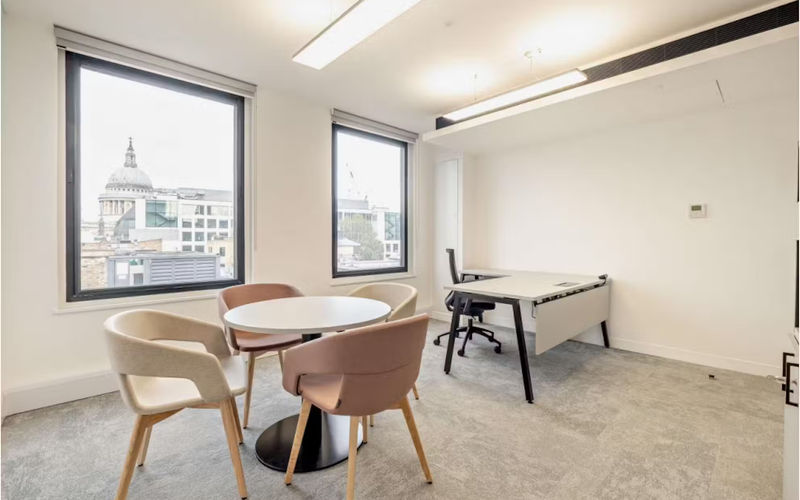 10-15 Queen Street, Greater London Image 1