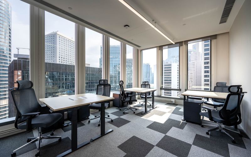 22 Des Voeux Road Central, Central Image 1