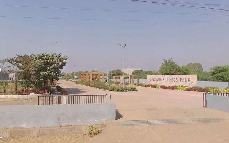 Infront Of Mgm Eye Institute Amaseoni, Raipur Image 6