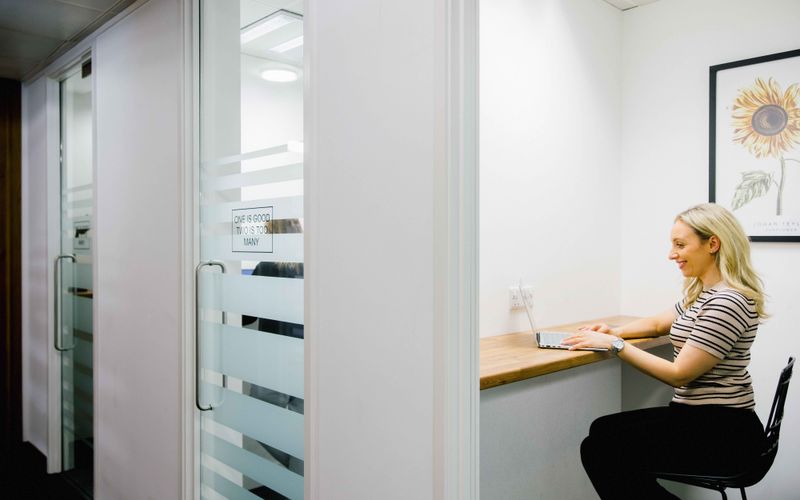 16 High Holborn, Holborn Image 1