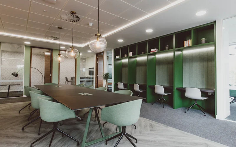 4 Longwalk, Stockley Park Image 5