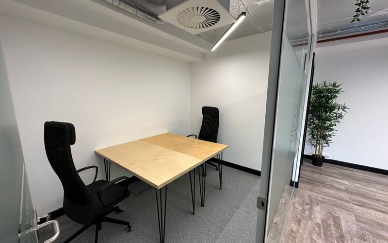 16 The Cubes Beacon South Quarter Sandyford Co, Dublin Image 1