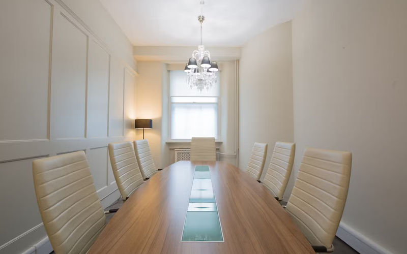 7 Grosvenor Gardens, Victoria Image 3