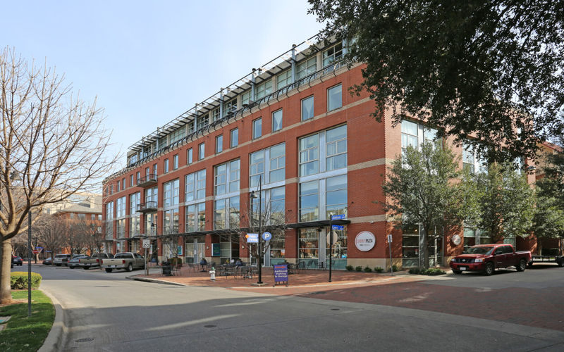 5052 Addison Cir, Addison Image 10