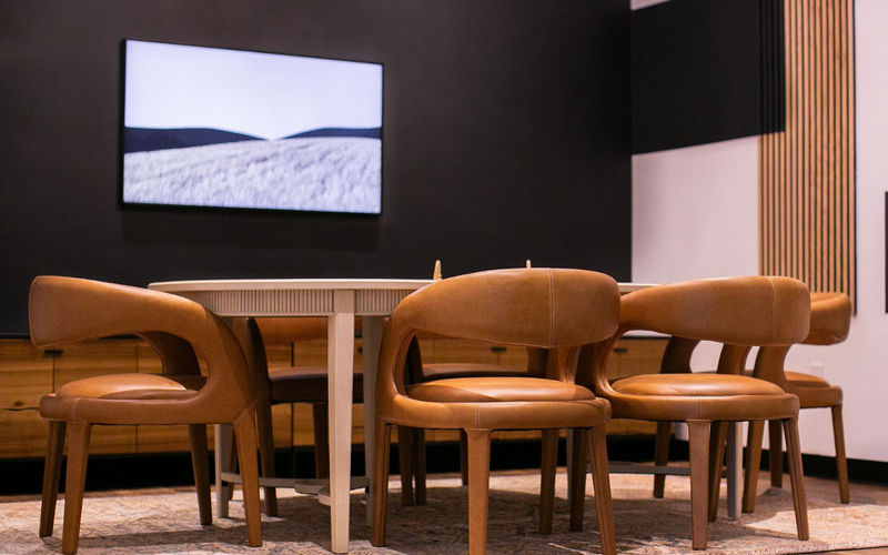 5052 Addison Cir, Addison Image 4