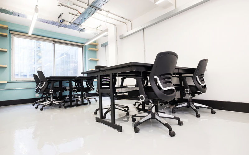 10 Clothier Street, Greater London Image 1