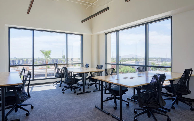 25 S Arizona Place, Chandler Image 3