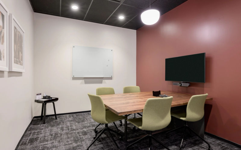 25 S Arizona Place, Chandler Image 2