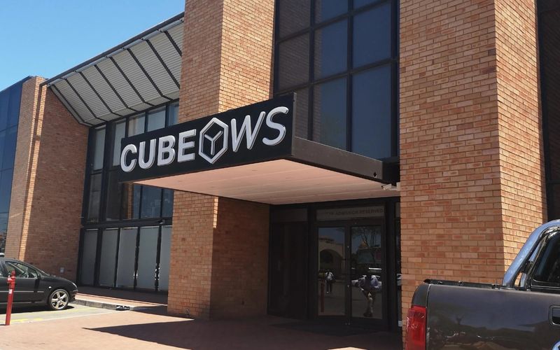 9 The Straight Avenue, Pine Slopes Image 13