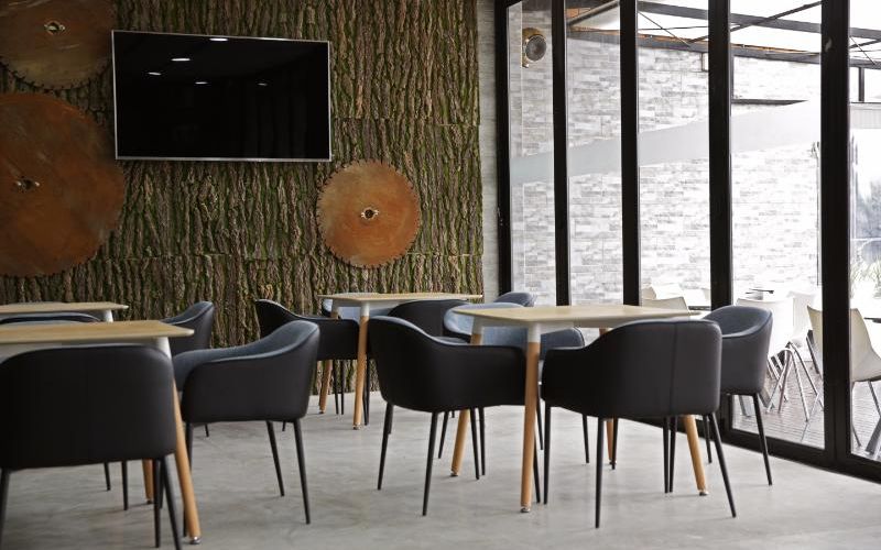 9 The Straight Avenue, Pine Slopes Image 12