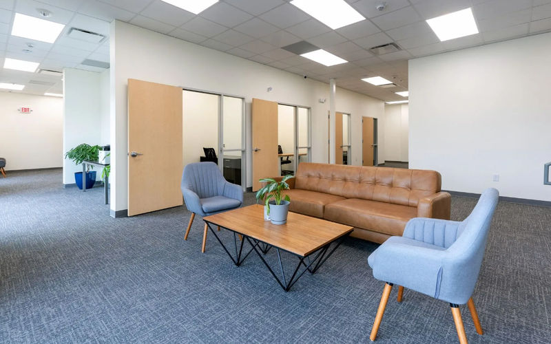 2880 Broadway Bend Dr, Pearland, 1 DESK 2880 Broadway Bend Dr, Pearland Image 1