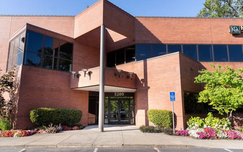 5200 Meadows Road, Lake Oswego Image 18