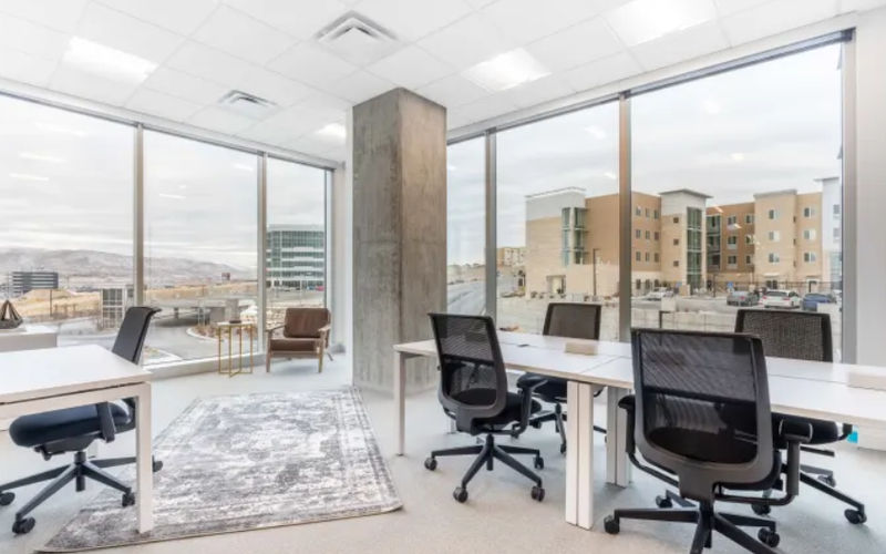 750 E Main St, Stamford Image 4