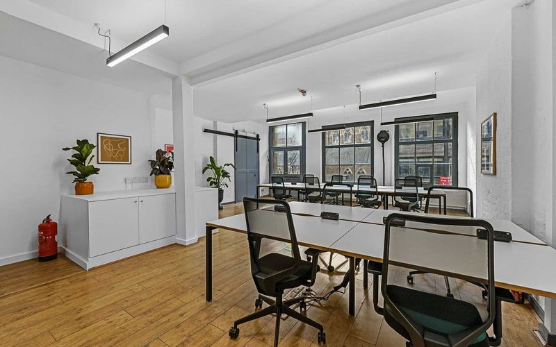 73 Leonard St, London, 12 DESKS 73 Leonard St, London Image 1
