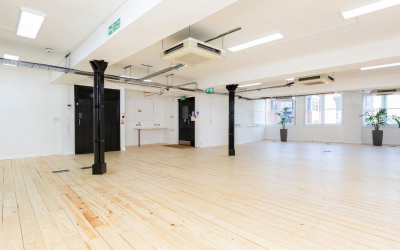 124-128 City Road, London Image 1