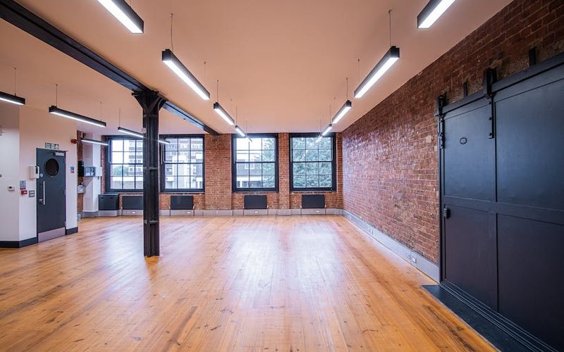 65-69 East Rd, London Image 3