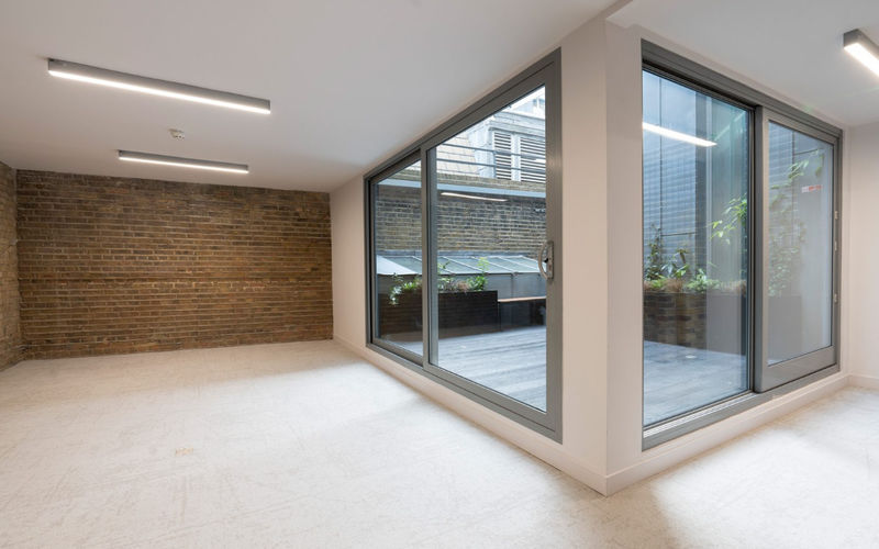2 Pear Tree Court, London Image 1