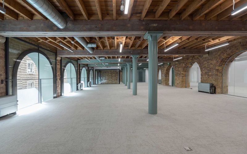 2 Pear Tree Court, London Image 8