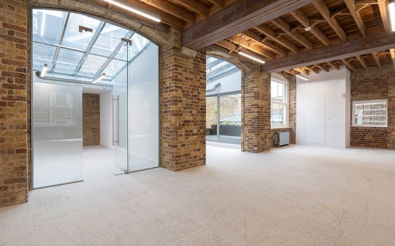 2 Pear Tree Court, London Image 1