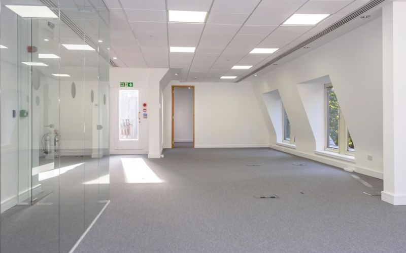 6 Laurence Pountney Hill, London Image 3