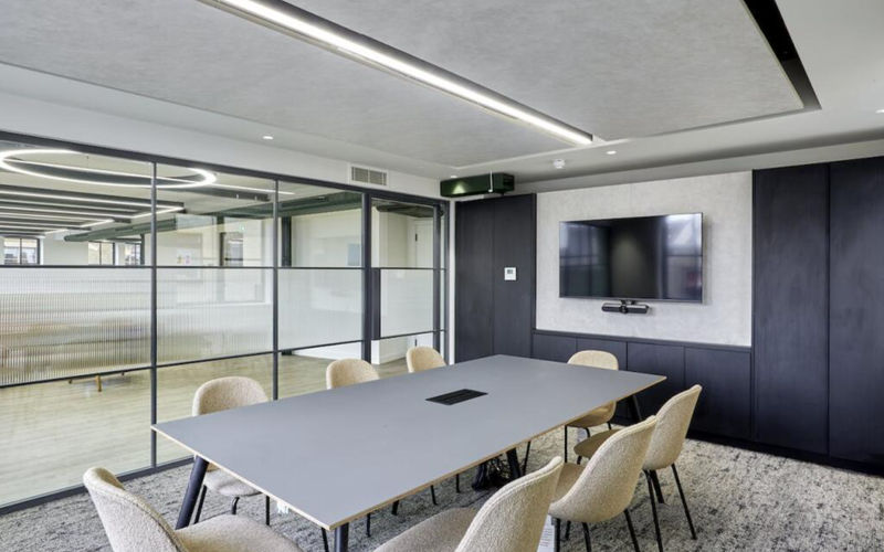 20 Queen Elizabeth St, London Image 1