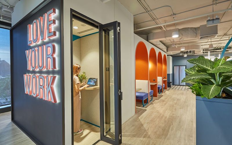 2 Silom Road Suriya Wong, Bang Rak Image 2