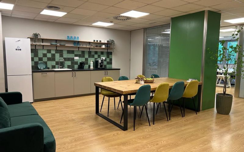 453bis Avinguda Diagonal, Barcelona Image 9