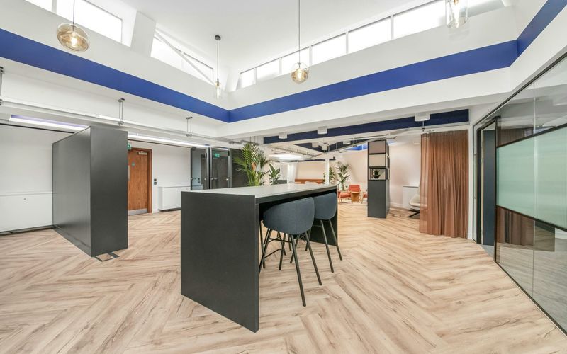 5-7 Swallow Place, London Image 10